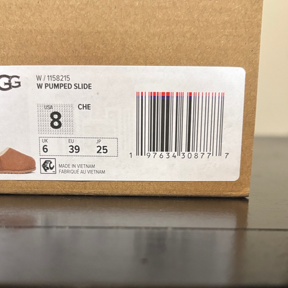 UGG Women's Pumped Slide - Picture 2 of 5